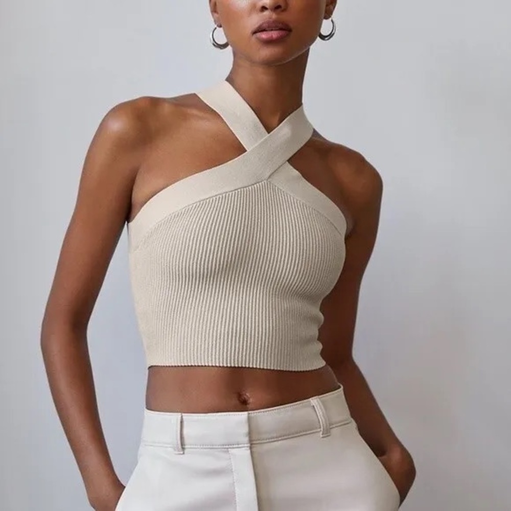 Aritzia Babaton Sculpt Knit Criss Cross Cropped Tank